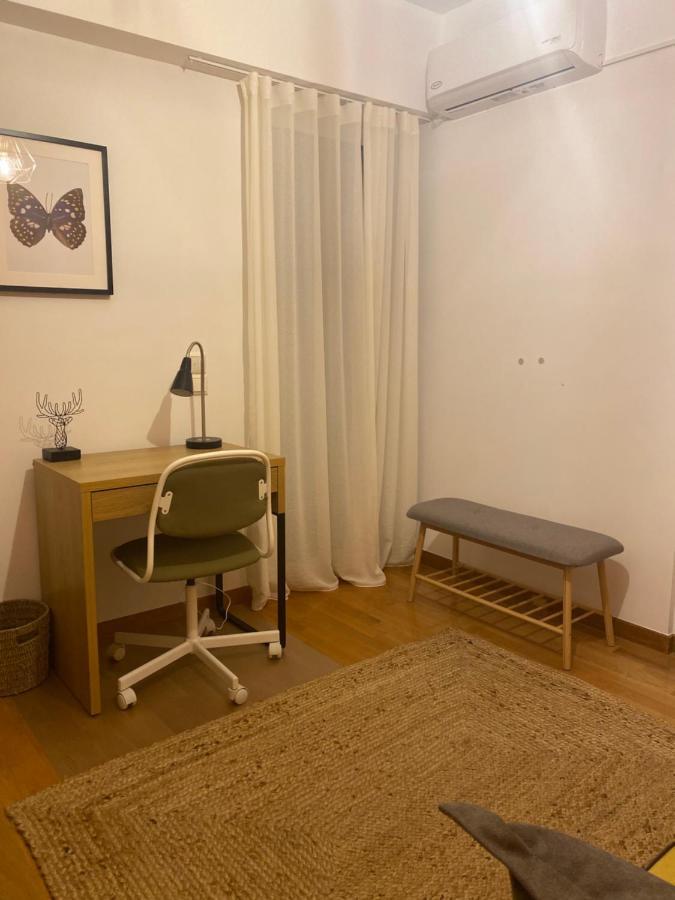 Little John Luxury Apartment Piräus Exterior foto