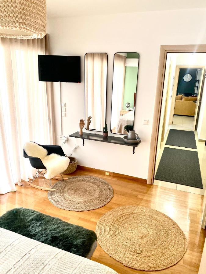 Little John Luxury Apartment Piräus Exterior foto